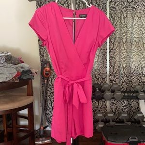 Bebe XS pink romper with tie waist